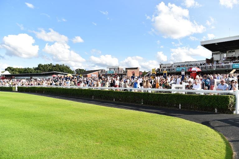 NEWS: MARKET RASEN RACECOURSE RECEIVES COVETED “EXCELLENT” RATING FROM VISITENGLAND