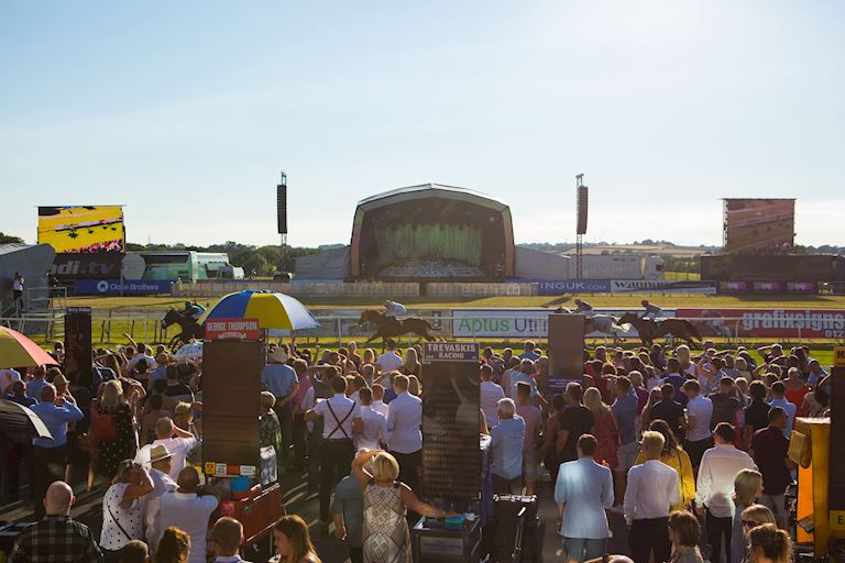 Paloma Faith at Carlisle 2018 (d).jpg