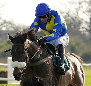 WARWICK RACEDAY ROUND-UP