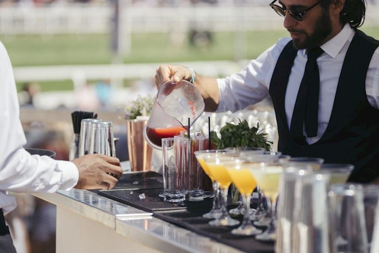 Epsom_Investec_Derby_Bar.jpg