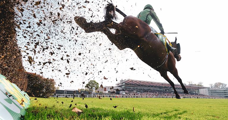 HEWICK BECOMES SIXTH IRISH-TRAINED WINNER OF GRADE THREE BET365 GOLD CUP AS HE SAUNTERS TO EIGHT-LEN